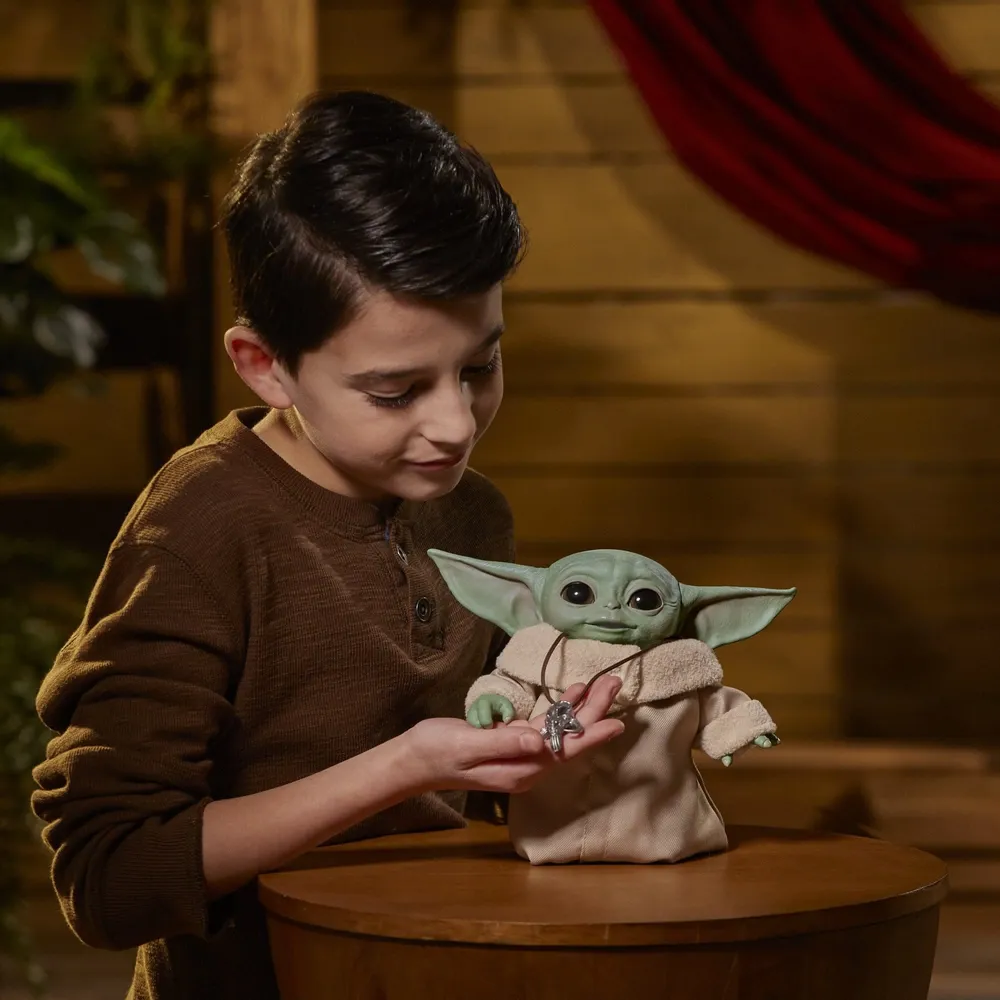 Star Wars: The Mandalorian The Child Animatronic Edition Toy Figure
