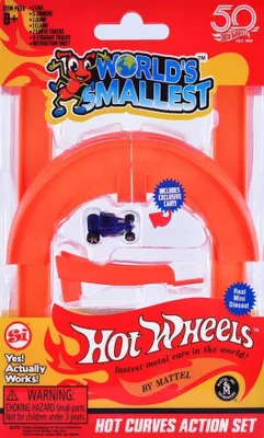 World's Smallest Hot Wheels Hot Curves Action Set - Includes 1 Car