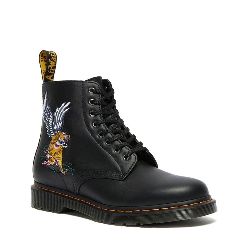 Dr. Martens 1460 Souvenir Embroidered 26929001 (Black Nappa)