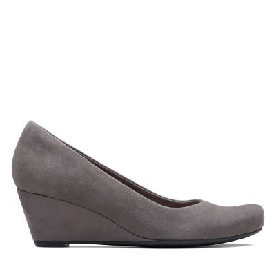 Shoes Linvale Sea Grey Suede by Clarks | MainPlace Mall
