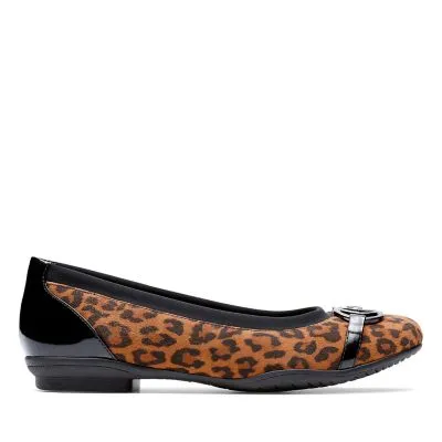 Sara Dahlia Leopard Print - 26155192 by Clarks