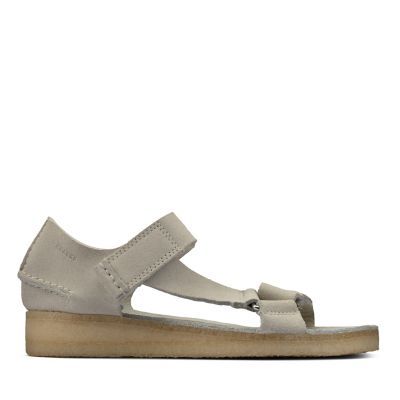 Wallabee Sndl Off White Suede - 26160257 by Clarks