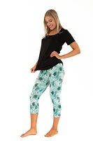 Green Daisies - Capris