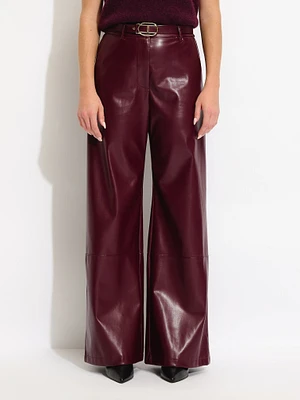 Pantalon ceinturé en similicuir