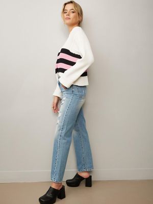 Straight leg ripped jeans