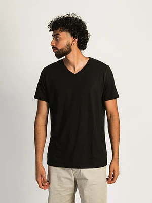 Victor V-neck Tee