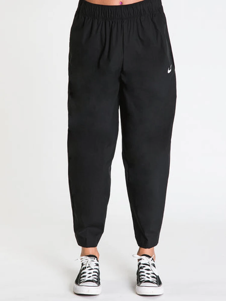 Nike Essentials Stretch Woven Pant - Clearance