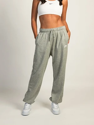 Nike Club Midrise Oversize Sweatpants