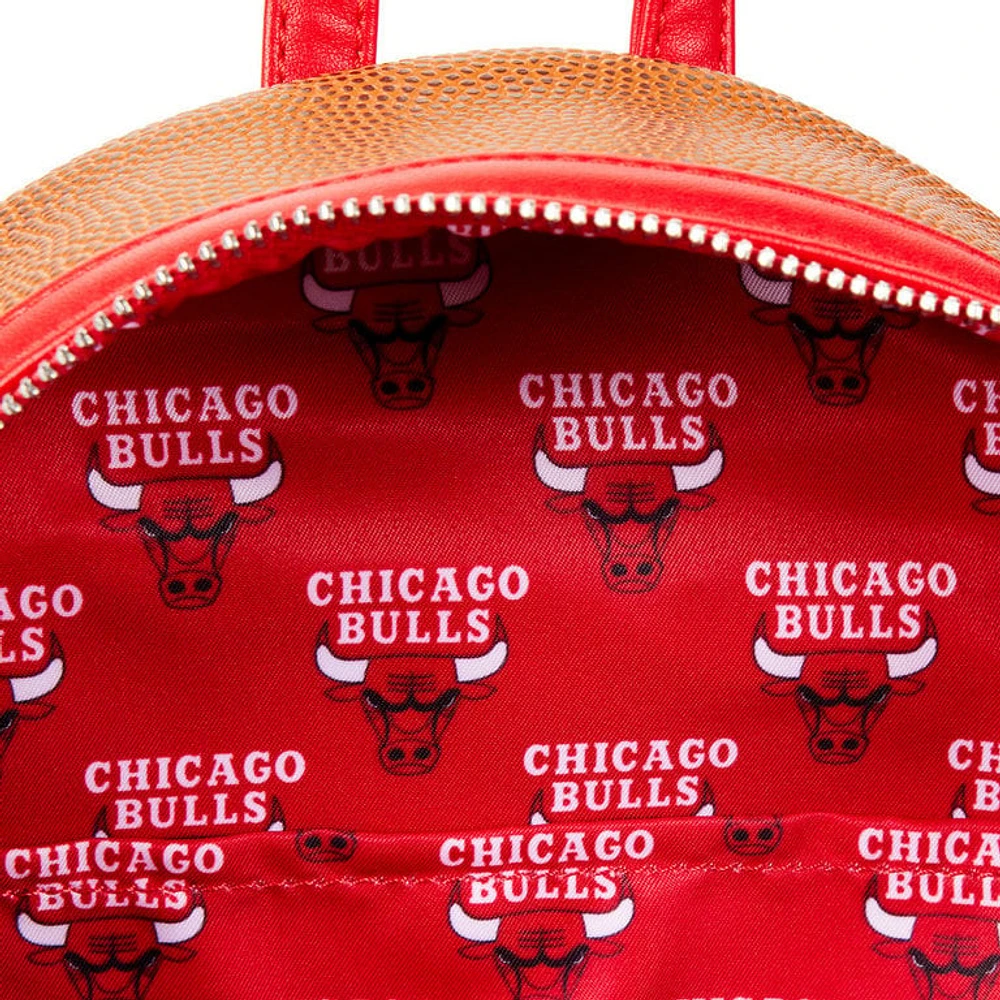Loungefly Sac à dos - NBA - Chicago Bulls Basketball*