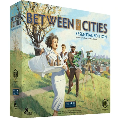 Between Two Cities - Essential Edition (Anglais)