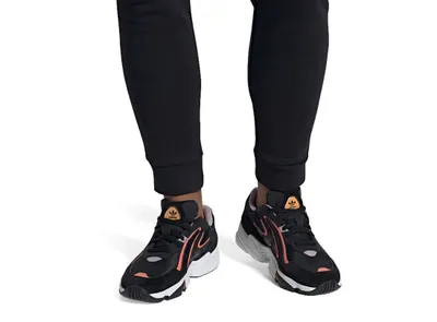 Adidas : Yung-96 Chasm Shoes
