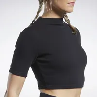 Reebok : SS Rib Mock Neck Crop Top