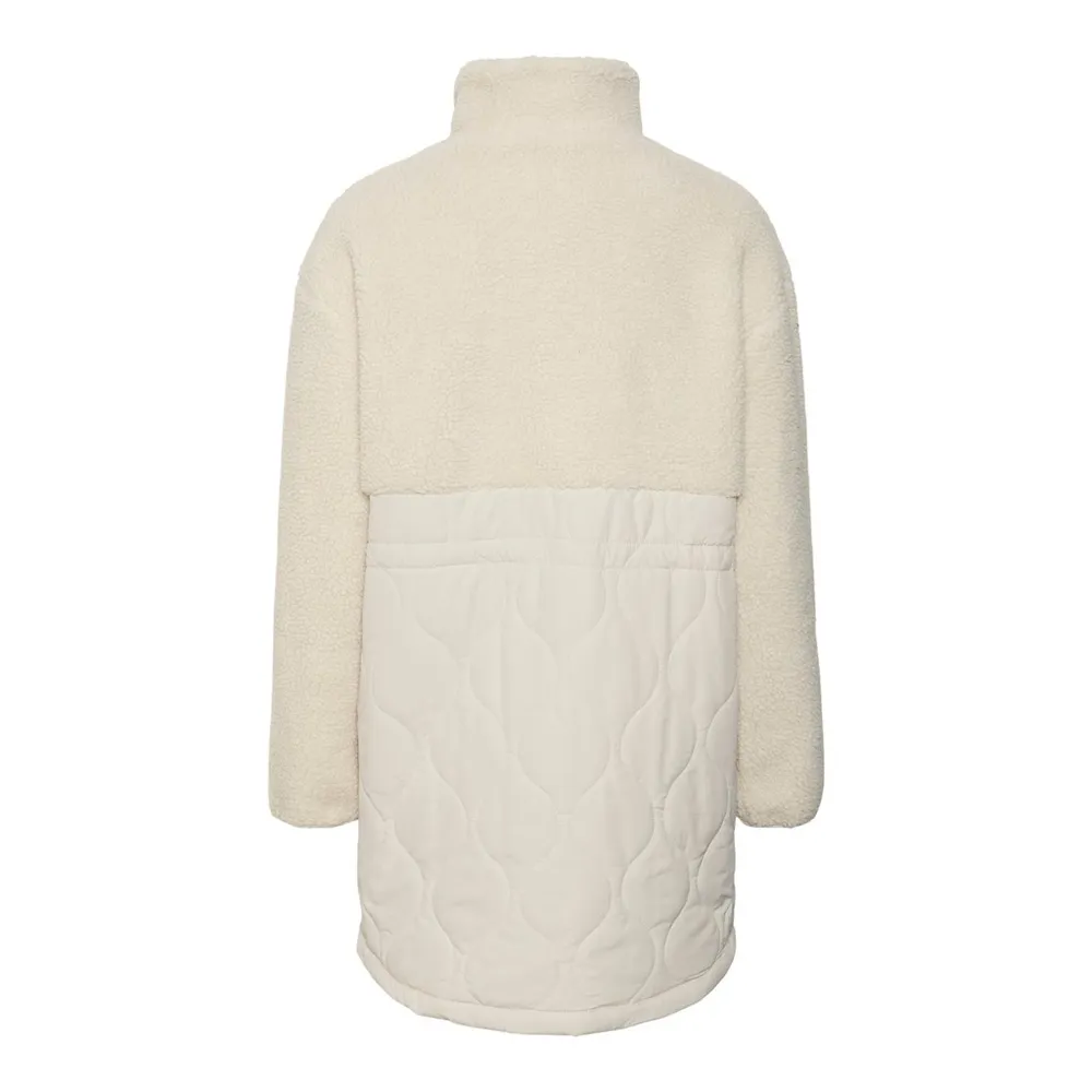 Vero Moda : Alison Teddy Quilted Coat