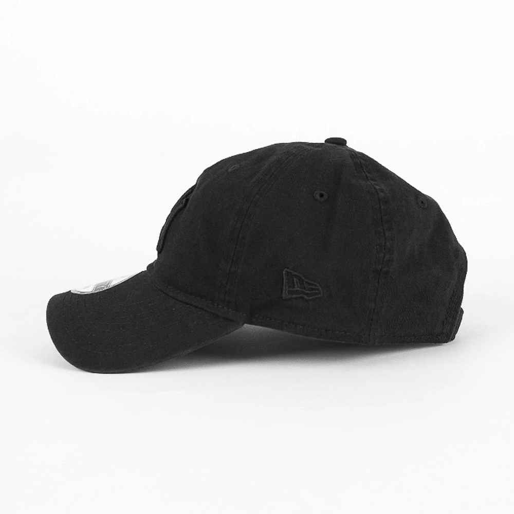 New Era : 920 NY Yankees Black on Black Cap