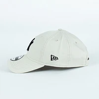 New Era : 920 NY Yankees Black Logo Cap