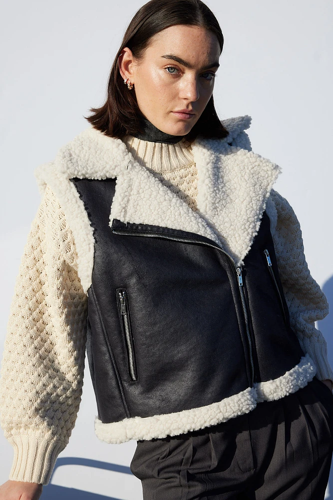 Noisy May : Sleeveless Shearling PU Vest