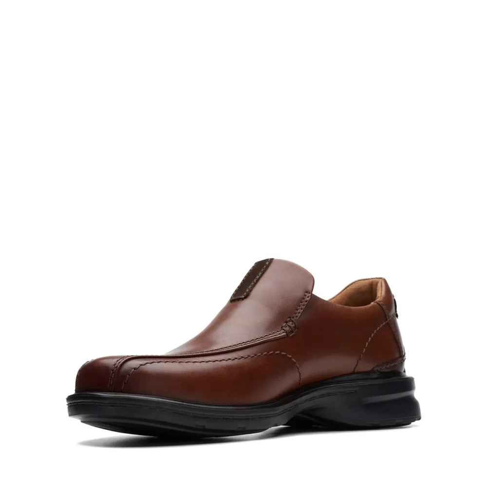 CLARKS Gessler Step Slip-On