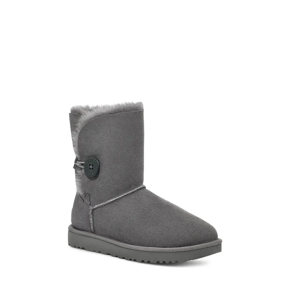 UGG 1016226 Bailey Button  II