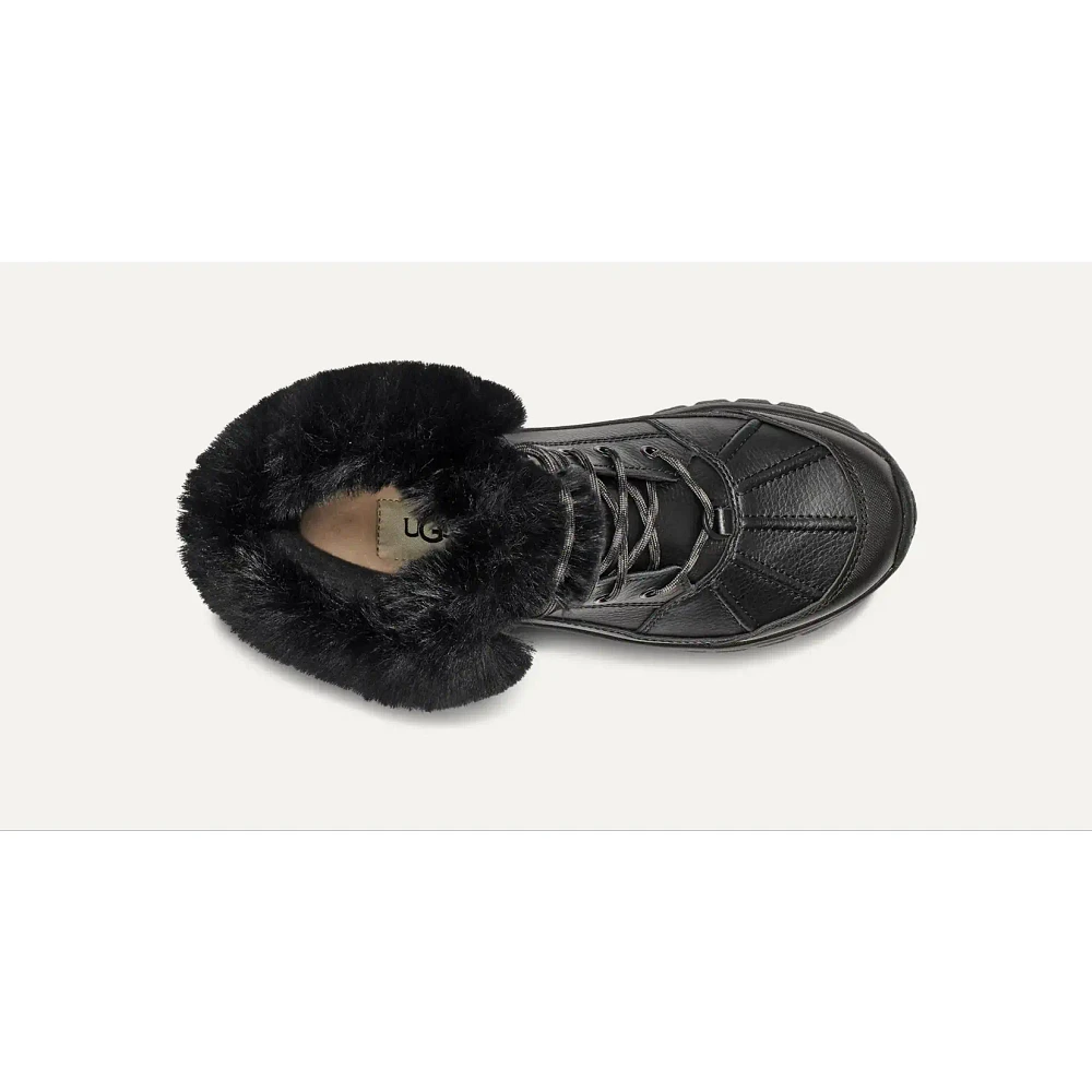 UGG 1112328 W Yose Fluff BLK