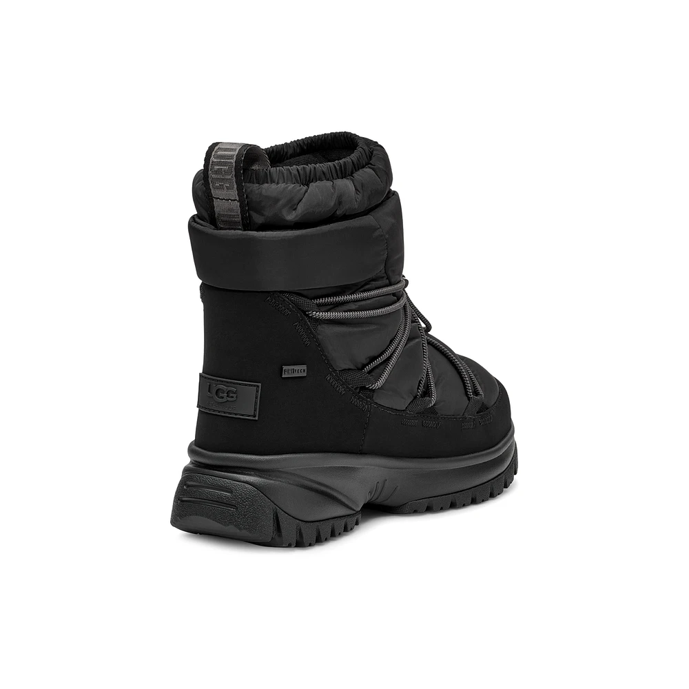 UGG 1131978 W Yose Puffer Mid BLK