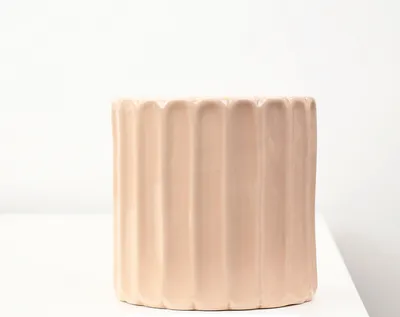 Large Claudia Pot