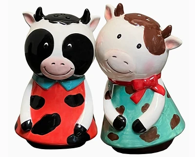 Udderly Cute Cows Salt & Pepper Set