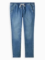 Pull-On Boyfriend Straight Super Soft Mid-Rise Jean