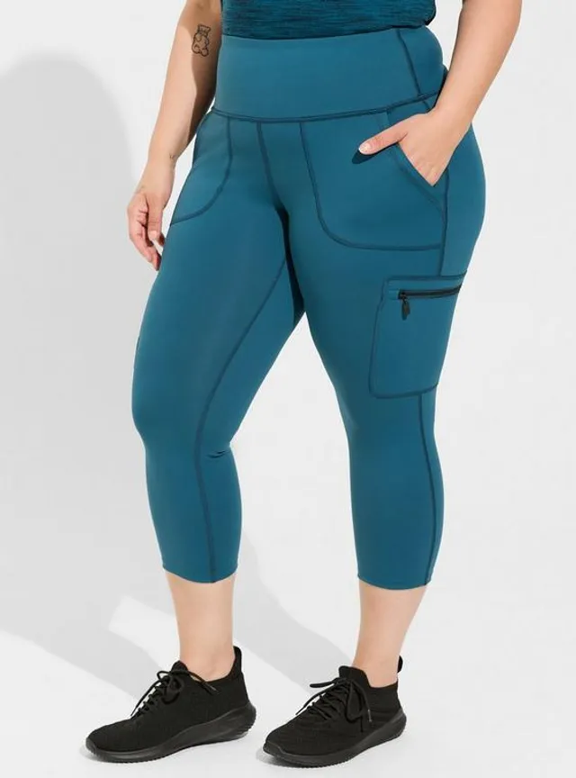 Oakley Women's Strength Active Capri Pants/Tights, Black [XL] –  VALLEYSPORTING