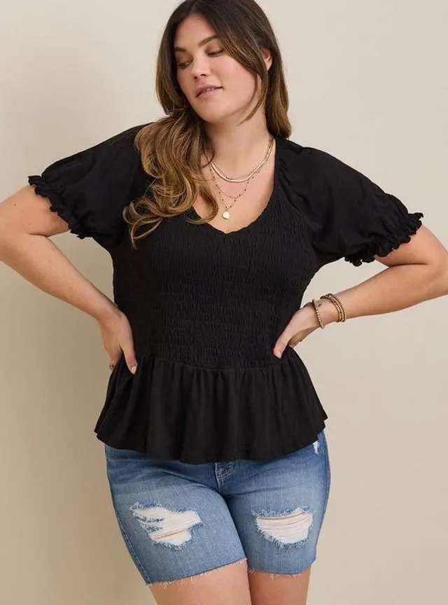 Torrid size 4 / 26 Stretch Challis Smocked Puff Sleeve Crop Top