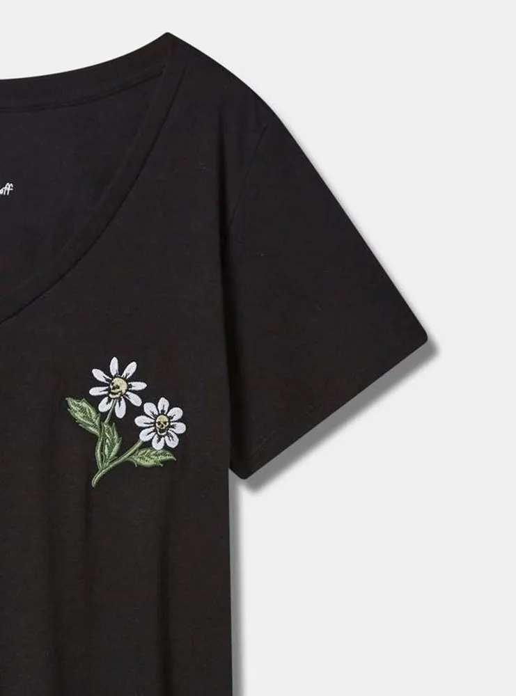 Skull Daisy Embroidered Girlfriend Classic Fit V-Neck Tee