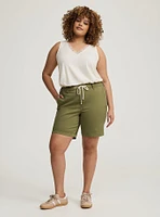 Weekend Mid-Rise Bermuda Short