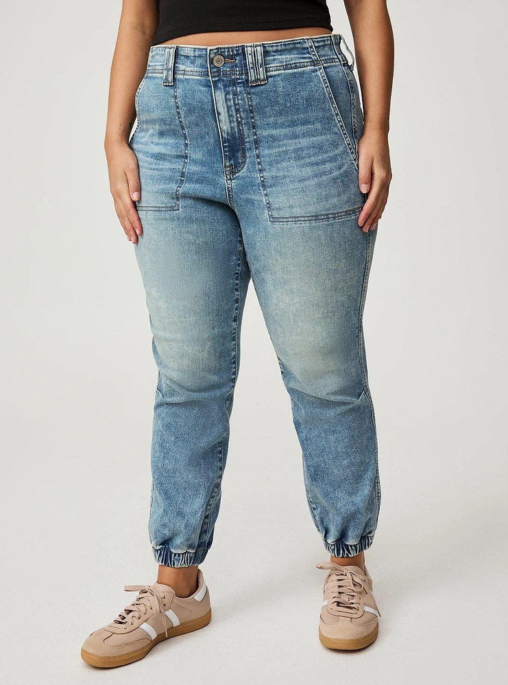Jogger Mid-Rise Jean