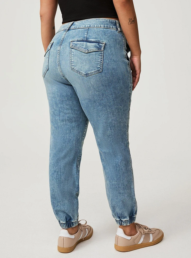 Jogger Mid-Rise Jean
