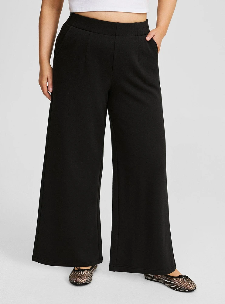 Pull-On Wide Leg Fleece High Rise Pant