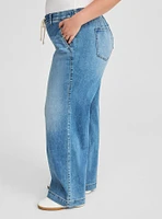 Weekend Wide-Leg Mid-Rise Jean