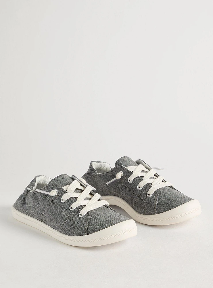 Riley Ruched Sneaker (M