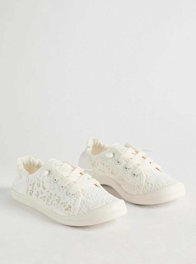 Crochet Ruched Sneaker (M