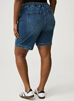 Weekend Mid-Rise Bermuda Short