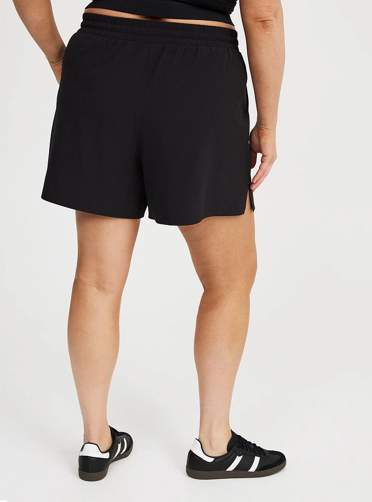 Relaxed Woven Short