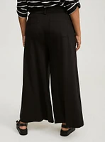 WIDE LEG LT. WT. PONTE PATCH POCKET CROP