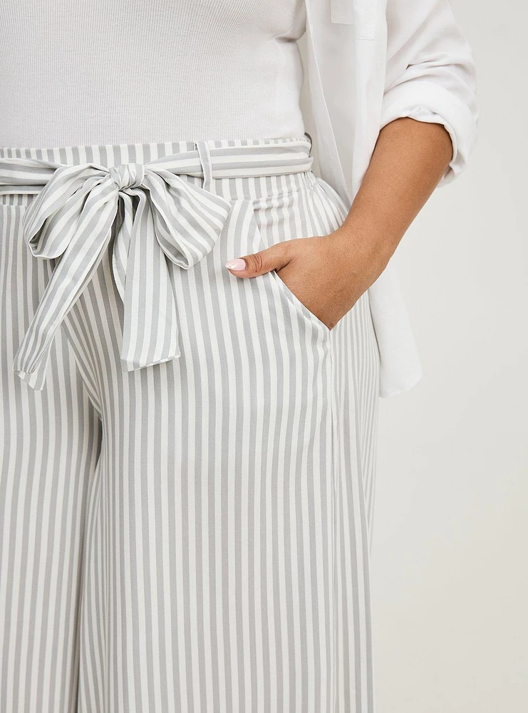 Pull-On Super Wide Leg Pant