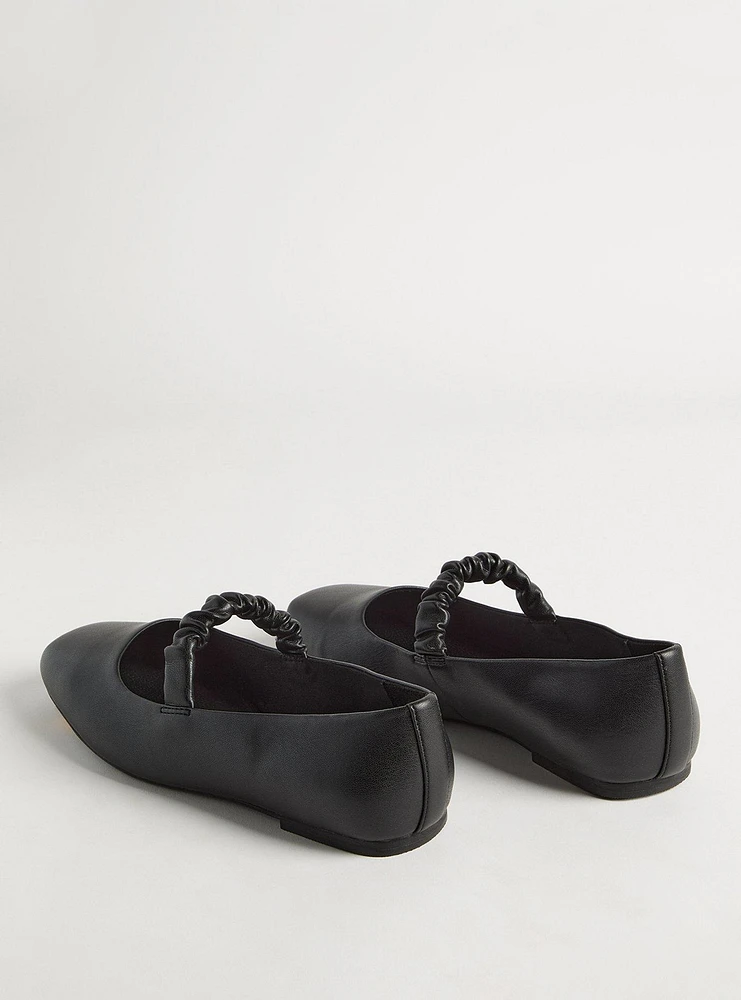 Scrunch Strap Ballet Flat (WW