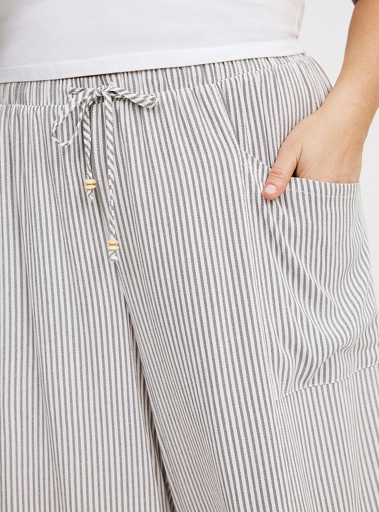 Cropped Straight Leg High-Rise Pant
