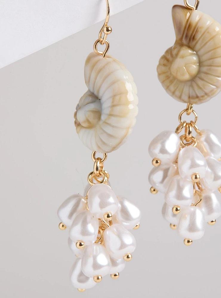 Shell Pearl Statement Earring