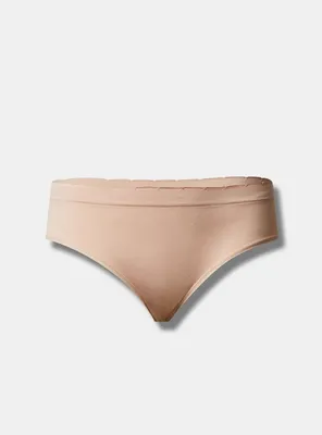 Seamless Smooth Mid-Rise Hipster Panty