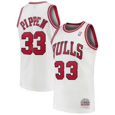 Chicago Bulls Scottie Pippen Mitchell & Ness White Hardwood Classics Swingman Jersey