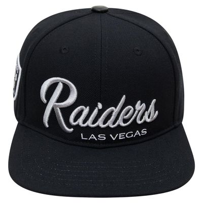 Las Vegas Raiders Pro Standard Script Wordmark Snapback Hat - Black
