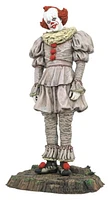 IT 2 Pennywise Gallery Diamond Select Statue