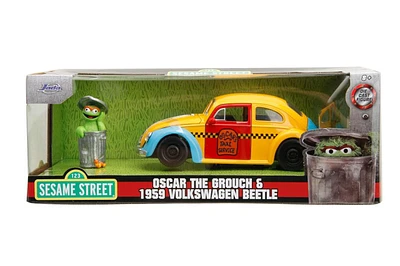 Model Car - 1:24 Oscar the Grouch & Volkswagen 1959 Beetle