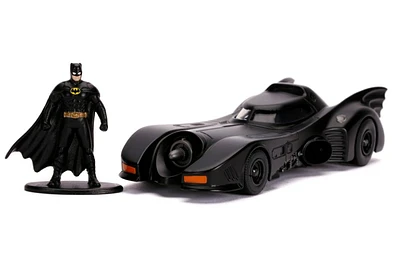 Model Car - 1:32 Batman Batmobile (1989) with Batman